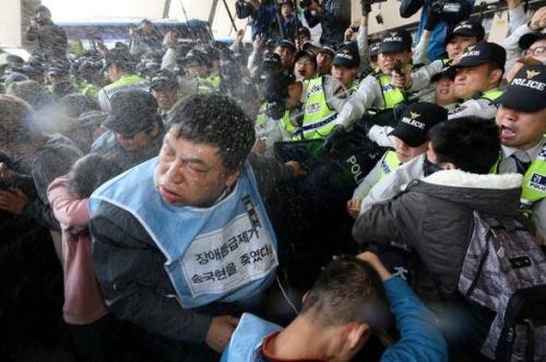 警察政治化：韓國的經驗