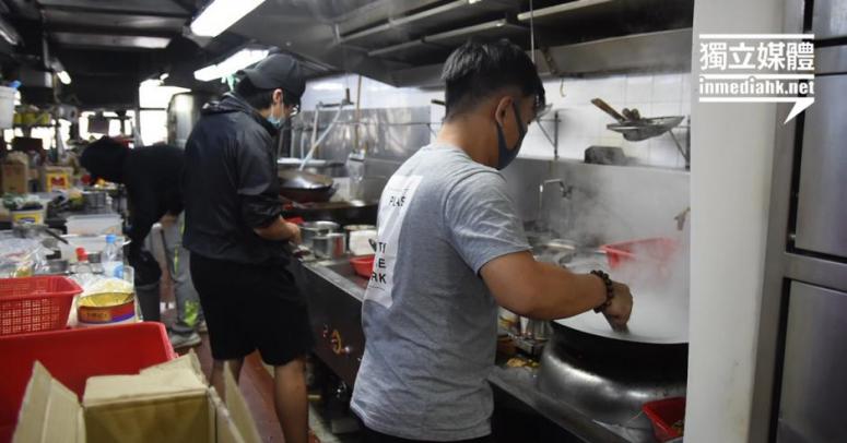 熱心市民義辦中大飯堂熱食充飢食客大讚窩心 獨媒報導 獨立媒體